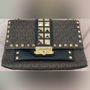 Brand new Michael Kors Crossbody/Shoulder bag